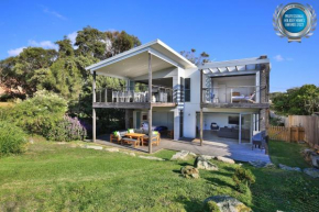 Oceanside I Pet Friendly Absolute Beachfront, Culburra Beach